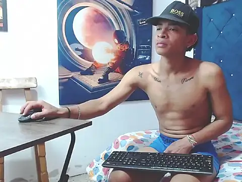 crissex3 online show from 03/10/26, 01:38