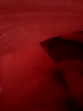 Kingaandqueenn online show from 12/17/25, 09:04