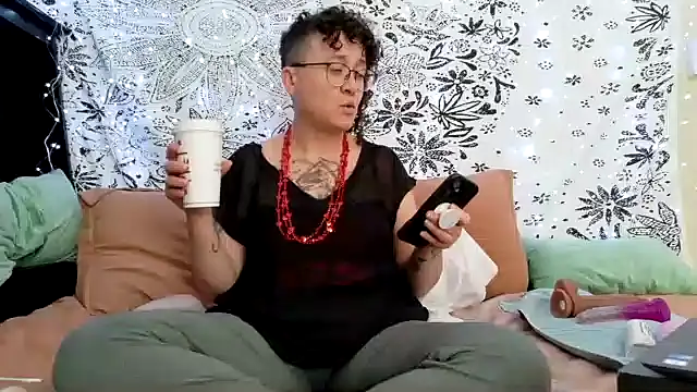 sareberr420 online show from 02/12/26, 03:07