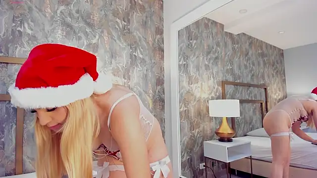 AlejaPalmer online show from 12/19/25, 02:40