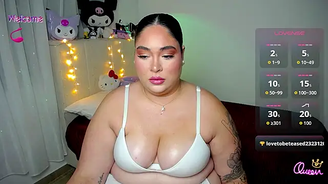 Snapshot of Nathasha_Lopez_ chatting on 12/14/25, 04:29 Nathasha Lopez online show from 12/14/25, 04:29