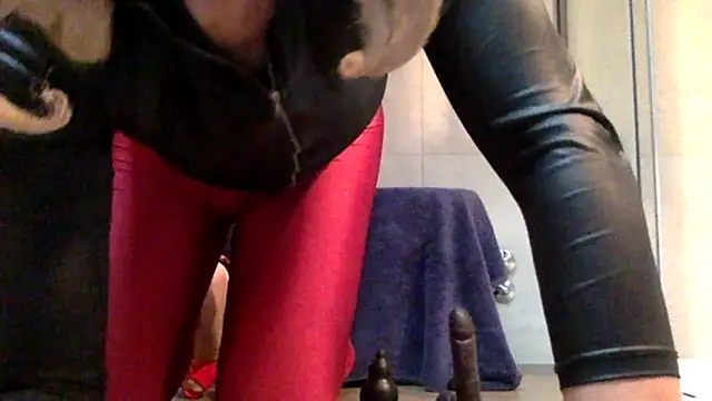 AsiaSlavePantyhosed online show from 12/04/25, 01:31