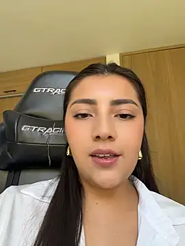 Snapshot of Sammyy_torres chatting on 04/12/26, 06:02 Sammyy torres online show from 04/12/26, 06:02