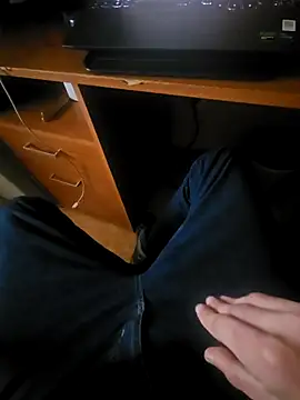 Snapshot of Raika25 chatting on 12/03/25, 11:19 Raika25 online show from 12/03/25, 11:19