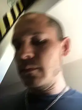 Spielzeugtwink online show from 05/28/26, 12:02