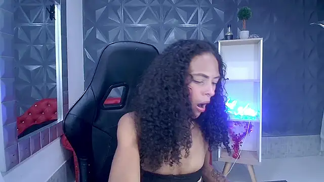 becky lynch 102 online show from 02/22/26, 07:45