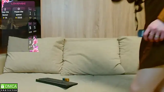 EmilieLong online show from 11/29/25, 02:42