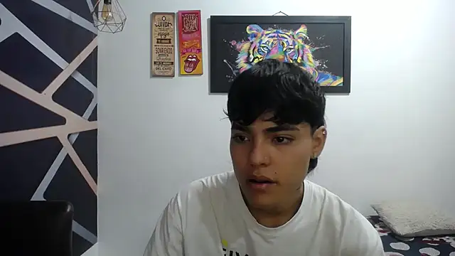 Snapshot of IndigoSexxy chatting on 11/25/25, 01:33 IndigoSexxy online show from 11/25/25, 01:33