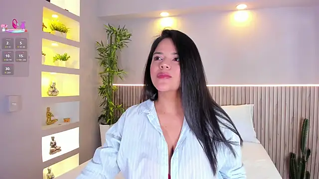 Snapshot of CathaWheels chatting on 11/26/25, 04:35 CathaWheels online show from 11/26/25, 04:35