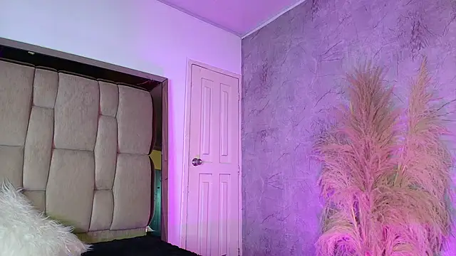 Snapshot of PauletteSanderss chatting on 02/09/26, 07:29 PauletteSanderss online show from 02/09/26, 07:29