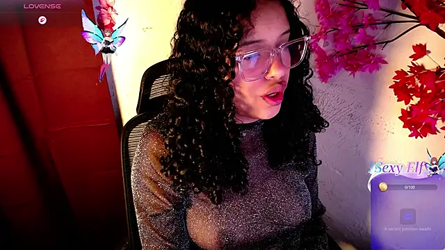 Snapshot of chleo_rosse chatting on 05/12/26, 12:24 chleo rosse online show from 05/12/26, 12:24