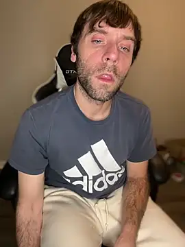 strippingmale1 online show from 11/20/25, 12:44