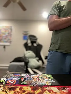 strippingmale1 online show from 07/07/26, 12:02