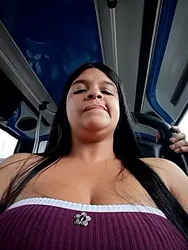 Snapshot of Layla-daring chatting on 03/16/26, 08:24 Layla-daring online show from 03/16/26, 08:24