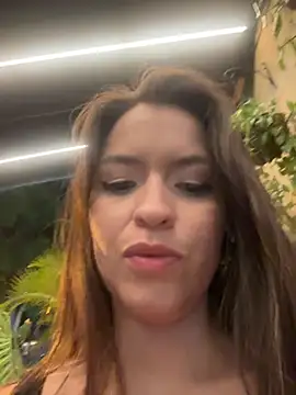 Snapshot of Little__Danni1 chatting on 05/16/26, 04:09 Little Danni1 online show from 05/16/26, 04:09