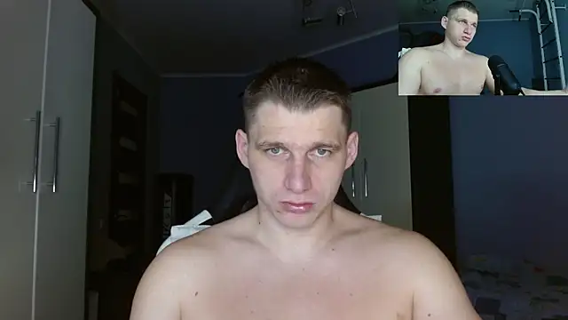 Snapshot of Poliglotjoe1 chatting on 11/24/25, 01:05 Poliglotjoe1 online show from 11/24/25, 01:05