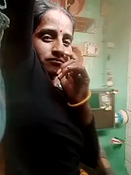 Snapshot of Xxx_suhana chatting on 04/04/26, 08:45 Xxx suhana online show from 04/04/26, 08:45