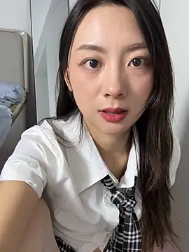 Snapshot of Jinmi125216 chatting on 03/29/26, 03:01 Jinmi125216 online show from 03/29/26, 03:01