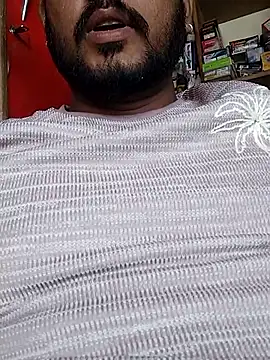 Snapshot of Roy___121 chatting on 04/03/26, 09:40 Roy 121 online show from 04/03/26, 09:40