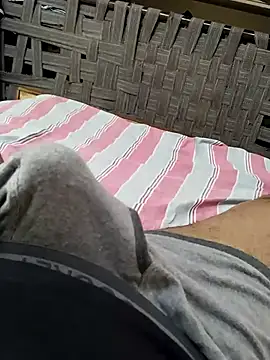 Snapshot of Roy___121 chatting on 04/21/26, 05:03 Roy 121 online show from 04/21/26, 05:03