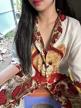 XndSeraphina online show from 02/04/26, 09:48