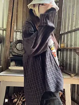 Snapshot of XndSeraphina chatting on 04/12/26, 04:50 XndSeraphina online show from 04/12/26, 04:50