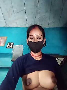 Snapshot of Nandani-758 chatting on 04/20/26, 12:52 Nandani-758 online show from 04/20/26, 12:52