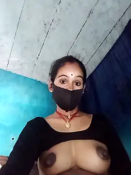 Snapshot of Nandani-758 chatting on 04/22/26, 10:39 Nandani-758 online show from 04/22/26, 10:39