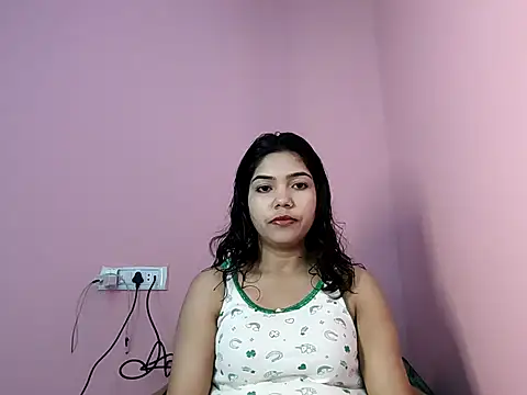 Snapshot of shapnam_00 chatting on 11/20/25, 07:19 shapnam 00 online show from 11/20/25, 07:19