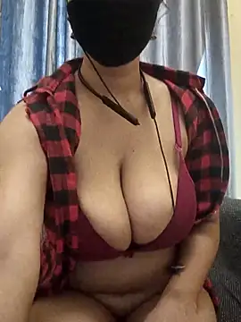 Snapshot of Smita_silk69 chatting on 04/11/26, 07:45 Smita silk69 online show from 04/11/26, 07:45