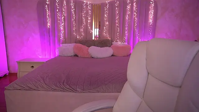 NightAylin online show from 03/18/26, 08:12