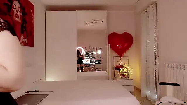 Snapshot of FlirtyFox_ chatting on 02/21/26, 03:24 FlirtyFox online show from 02/21/26, 03:24