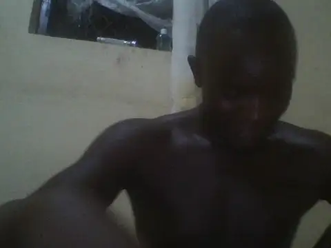 UsTwo  online show from 11/23/25, 08:08