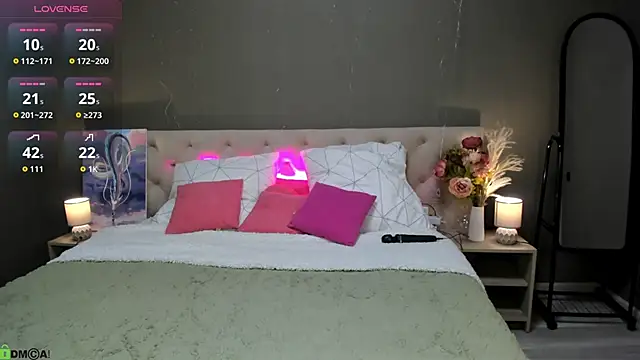 Snapshot of Malika_Raspberry chatting on 03/09/26, 01:09 Malika Raspberry online show from 03/09/26, 01:09