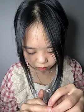 Kiee-lee online show from 12/03/25, 01:31