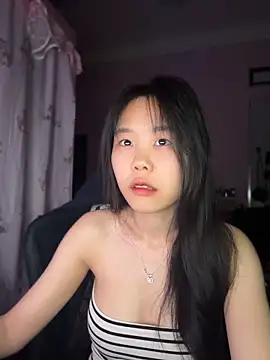 Kiee-lee online show from 04/24/26, 05:26