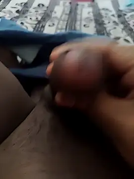 Snapshot of Hotboylumia_825321 chatting on 04/23/26, 08:13 Hotboylumia 825321 online show from 04/23/26, 08:13