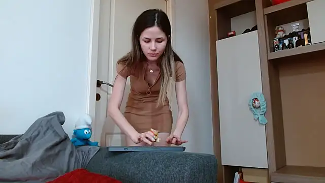 Erii18 online show from 03/16/26, 01:04