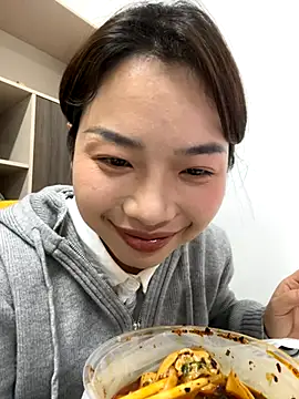 GYYoo online show from 11/30/25, 05:00