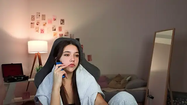 Vexorine online show from 12/15/25, 06:56