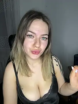 SoniaLav online show from 02/10/26, 06:23