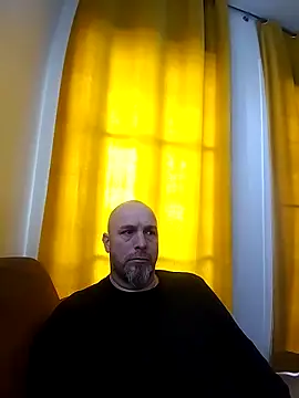 Snapshot of SG081 chatting on 11/21/25, 10:58 SG081 online show from 11/21/25, 10:58