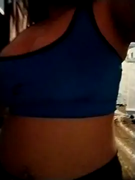 Snapshot of YouladyVidal chatting on 11/20/25, 11:26 YouladyVidal online show from 11/20/25, 11:26