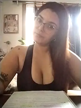 Snapshot of YouladyVidal chatting on 11/22/25, 07:13 YouladyVidal online show from 11/22/25, 07:13