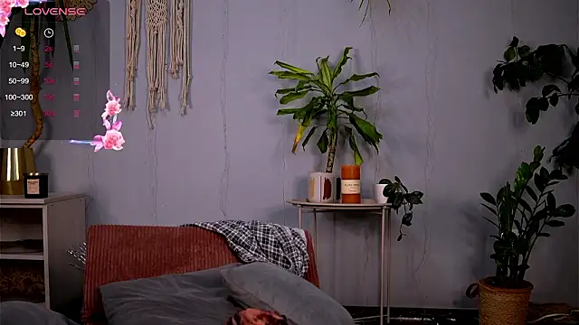 Snapshot of PureEllieX chatting on 03/20/26, 04:06 PureEllieX online show from 03/20/26, 04:06