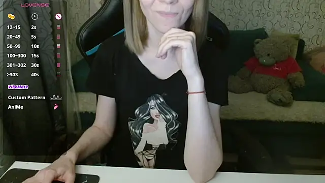 Snapshot of __Katherine___ chatting on 11/29/25, 02:31 Katherine online show from 11/29/25, 02:31