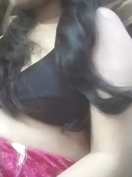 Snapshot of Priya_Sharma04 chatting on 04/16/26, 11:33 Priya Sharma04 online show from 04/16/26, 11:33