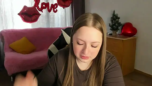 Snapshot of GirlPlayer chatting on 04/03/26, 09:51 GirlPlayer online show from 04/03/26, 09:51