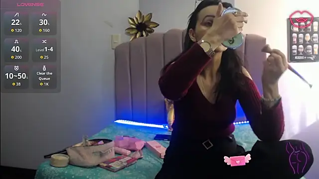 Juliana  lx online show from 12/18/25, 01:17