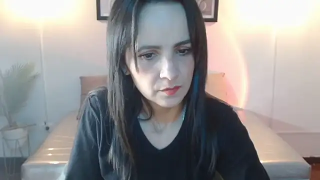 Snapshot of Juliana__lx chatting on 03/09/26, 02:21 Juliana lx online show from 03/09/26, 02:21